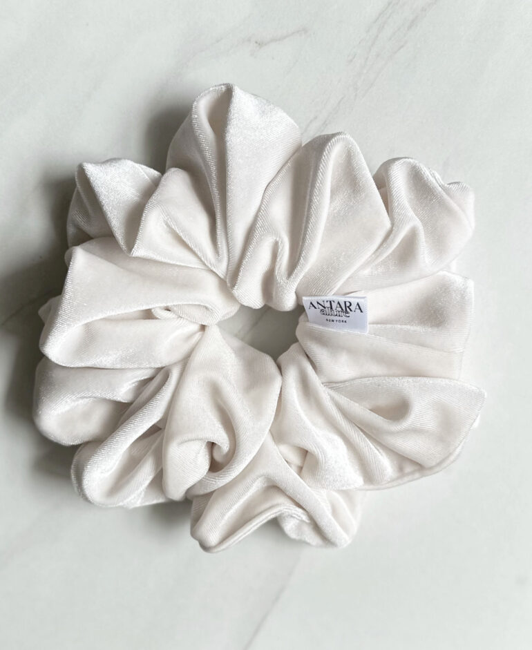 Velvet Scrunchie - Hala